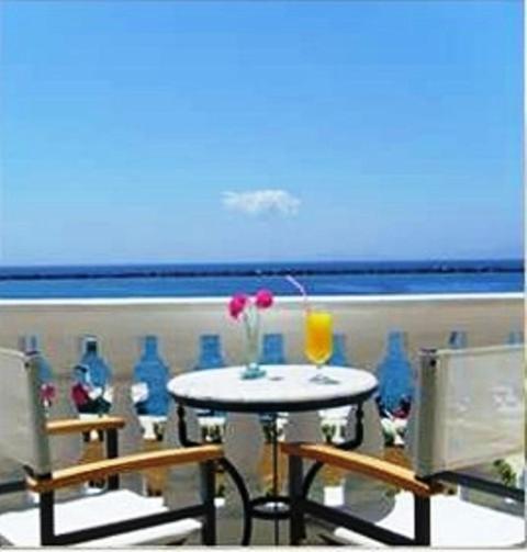 Avra Hotel Tínos 외부 사진